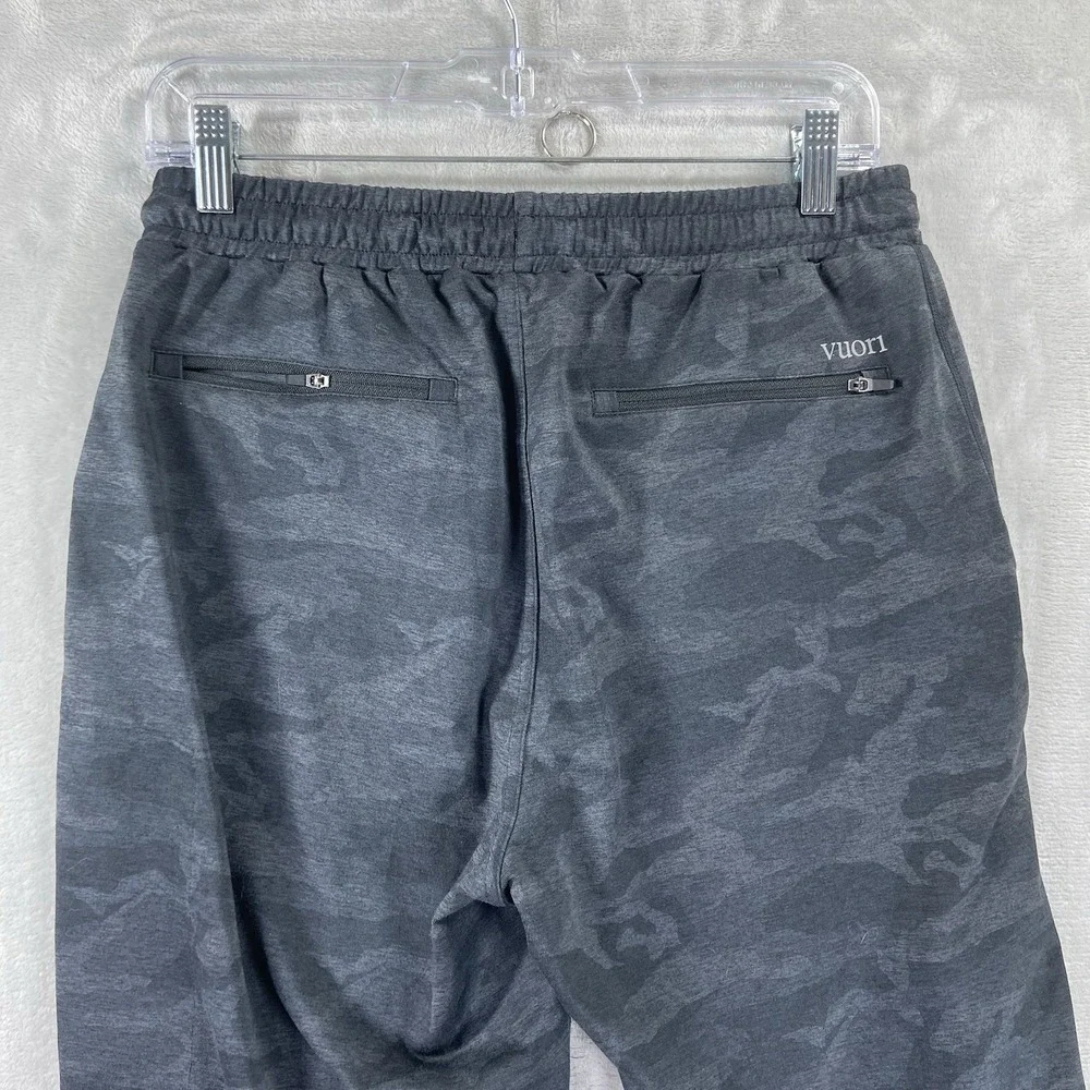 Vuori Pants mens Small 29x29 Sunday Performance Jogger Camo AOP Athletic Tapered